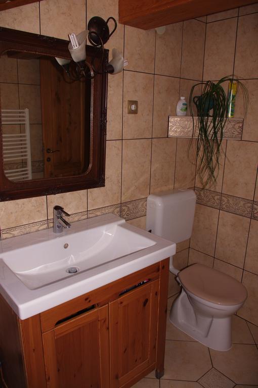 Hotel Toelgyfakucko Apartman Baja Pokoj fotografie